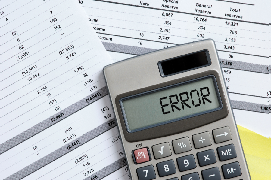 errores contables frecuente en empresas. Calculadora dando error como resultado.